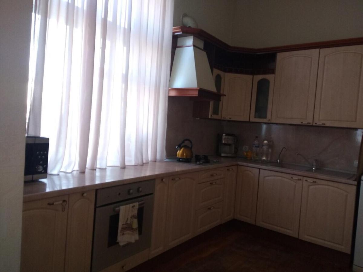 Pandeson Hostel Днепър Екстериор снимка