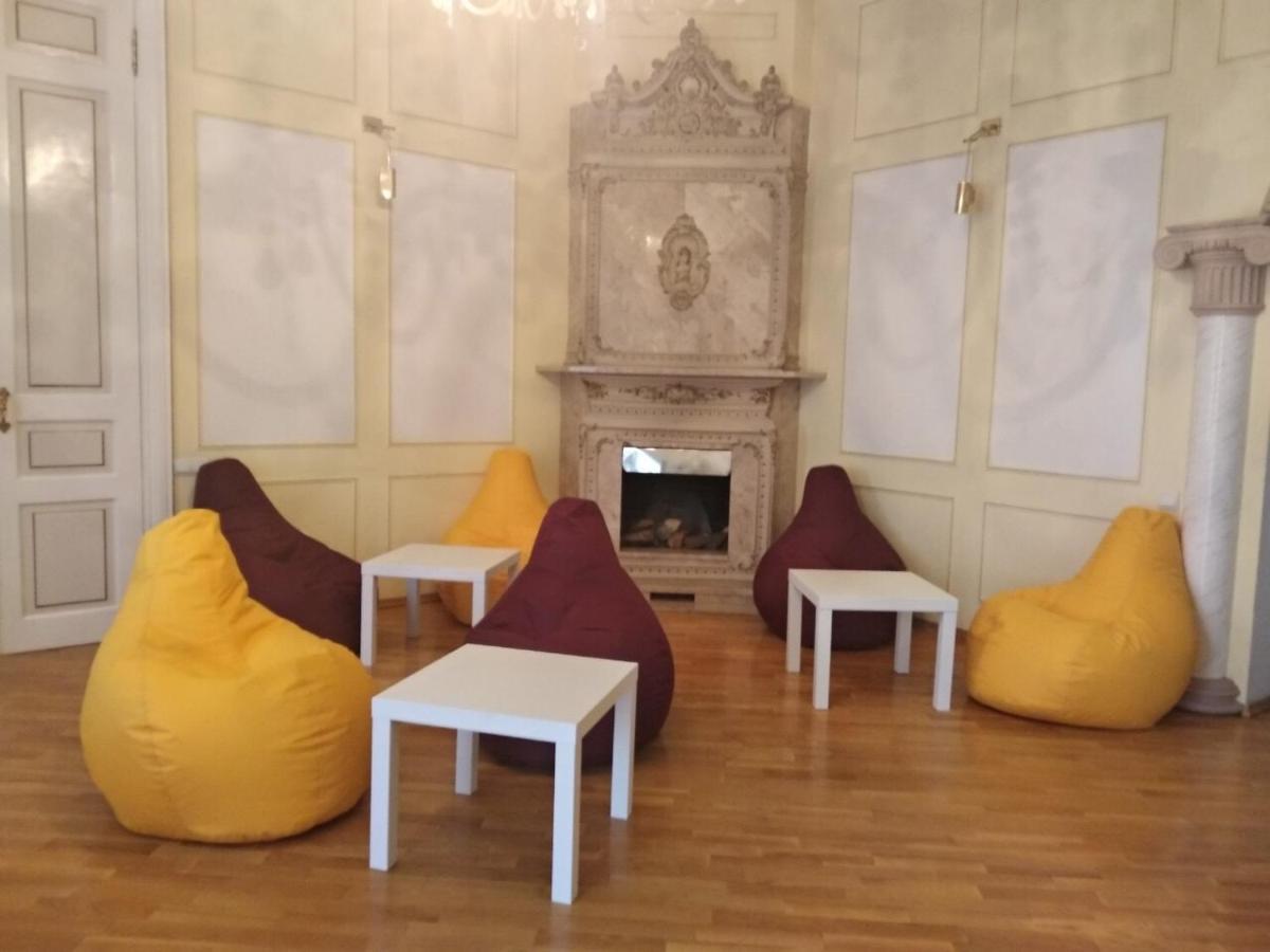 Pandeson Hostel Днепър Екстериор снимка